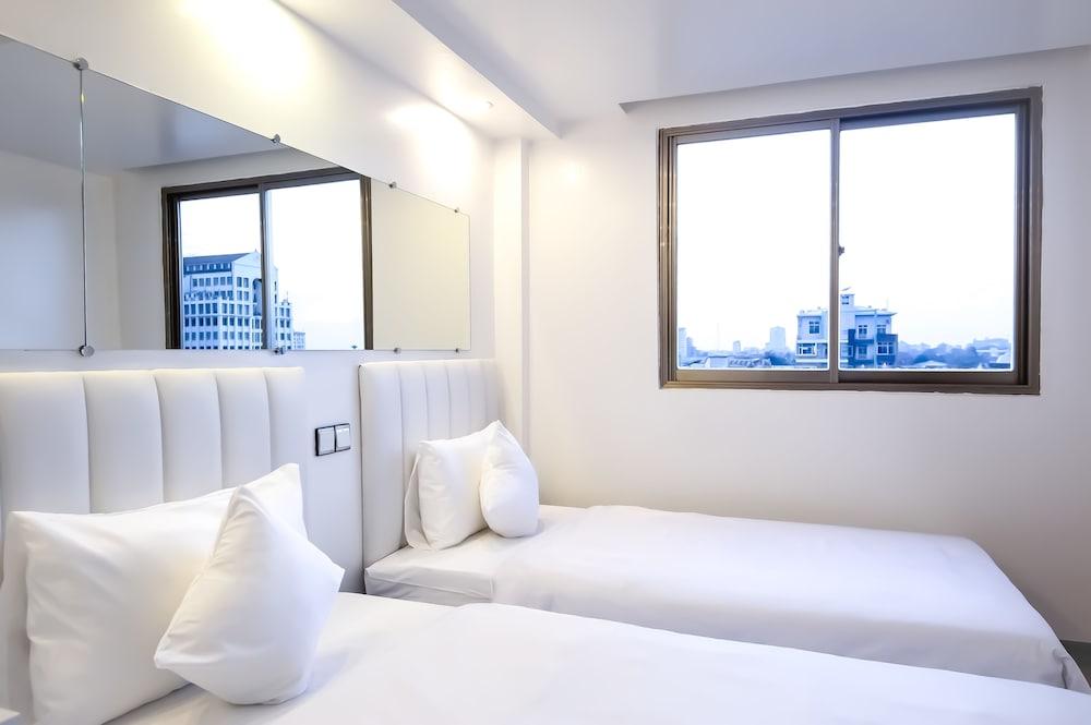 โคลฟเวอร์ซิตี้เซ็นเตอร์โฮเต็ล Hotel ย่างกุ้ง ภายนอก รูปภาพ