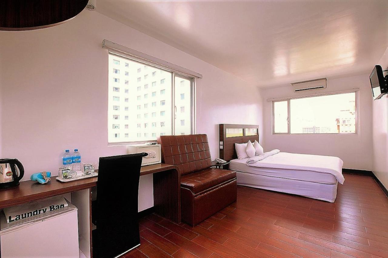 โคลฟเวอร์ซิตี้เซ็นเตอร์โฮเต็ล Hotel ย่างกุ้ง ภายนอก รูปภาพ
